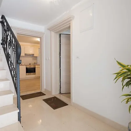 Dujam Without Terrace