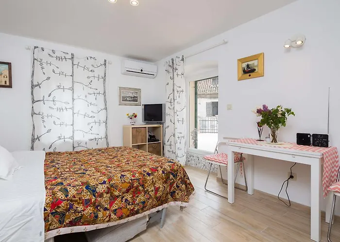 Dujam Without Terrace